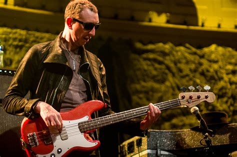 Pino Palladino | D'Angelo & The Vanguard - Live at Paradiso,… | Flickr