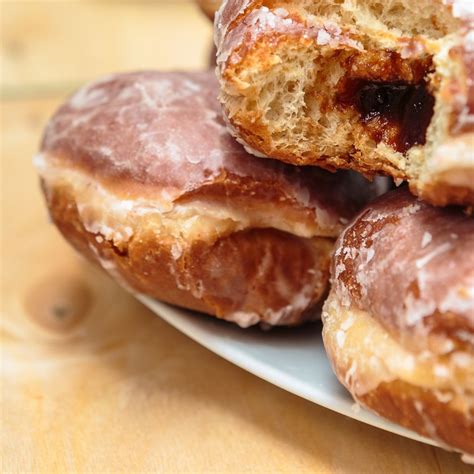 Authentic Polish Doughnuts (Paczki) Recipe