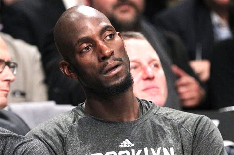 Nets’ Hollins gives veteran Garnett night off in loss to Spurs