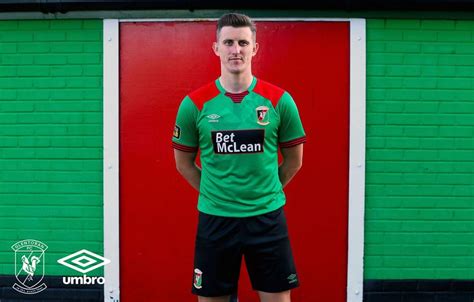 Glentoran FC 2020-21 Umbro Home Kit » The Kitman