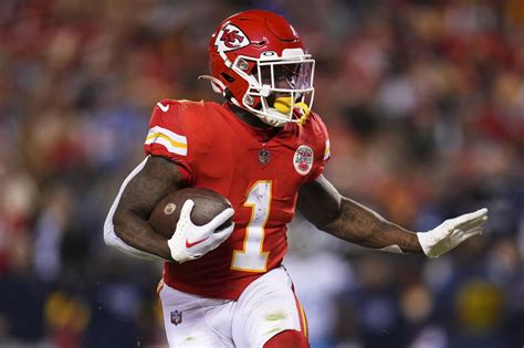 Jerick McKinnon injury update: Chiefs RB questionable for Week 10 - DraftKings Nation