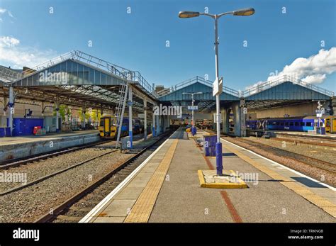 Inverness scotland railway hi-res stock photography and images - Alamy