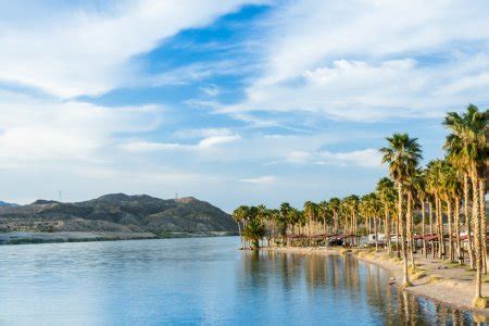 RV Camping at Laughlin, Nevada — Stock Photo © woodkern #22243179