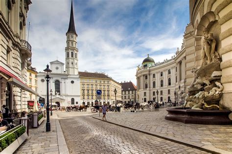 Top Attractions in Vienna - Series