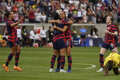 Alex Morgan's Return to USWNT Helps Americans Top Colombia - Sports Illustrated Cal Bears News ...