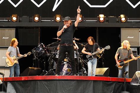 Reunited AC/DC ‘Would Love’ to Tour Again