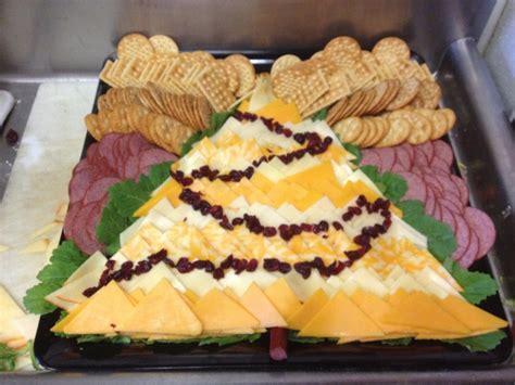 Christmas cheese platter | Christmas food, Christmas cheese platter, Food