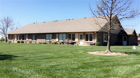 WESLEY TOWERS - Updated June 2024 - 11 Photos - 700 Monterey Pl, Hutchinson, Kansas - Assisted ...