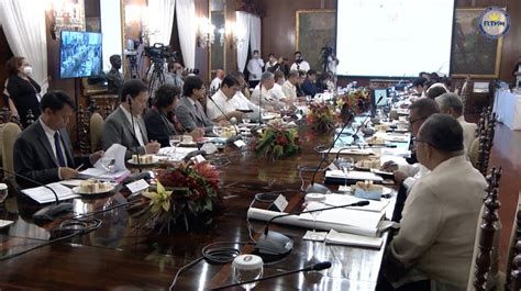 Bongbong Marcos holds first Cabinet meeting | Inquirer News