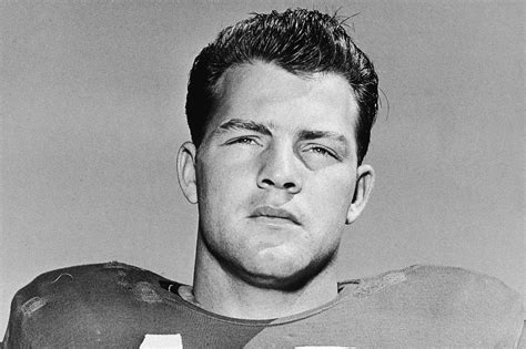 Frank Gifford, Giants legend and Hall of Famer, dies at 84