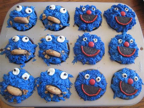 Cookie Monster and Grover cupcakes for Haley's 2nd birthday party ...