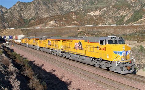 Union Pacific Diesel Locomotive freight train 4K Photographic | Etsy