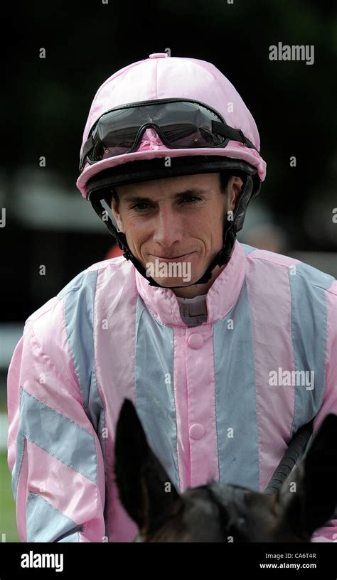 Jockey ryan moore hi-res stock photography and images - Alamy