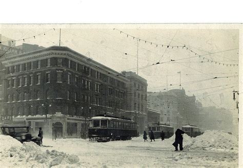 Portage & Main, 1925 | Winnipeg manitoba, Old photos, Winnipeg