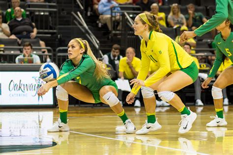 PHOTO GALLERY: Oregon Volleyball vs. Duquesne | KMTR