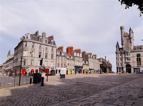 Castlegate, Aberdeen [OC] : ScotlandPorn