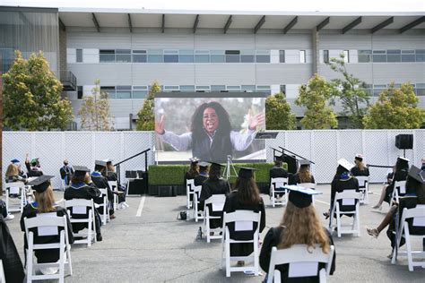 Oprah Winfrey delivers address for inaugural Geffen Academy at UCLA ...