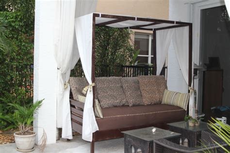 Ana White | Outdoor Canopy Daybed - DIY Projects