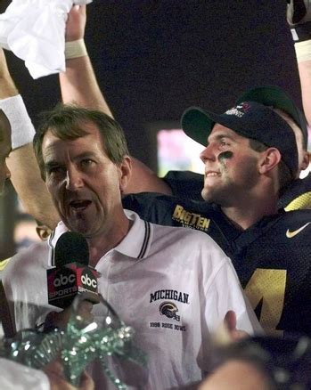 Lloyd Carr shares lessons learned from Michigan's 1997 national ...