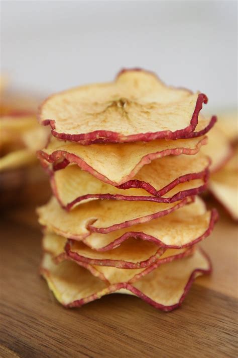 Easy Homemade Dried Apple Chip Recipe - Honestly Modern