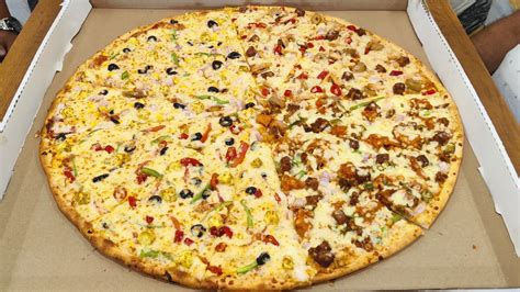 24 Inch Monster Pizza - India's Biggest Pizza - La Pinoz Pizza - Luv 4 ...