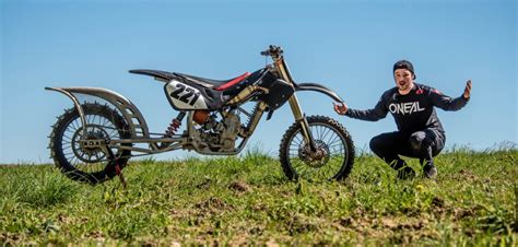 Video: World's Wildest Dirt Bike Honda CR1000 2-Stroke