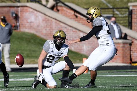 Sarah Fuller Makes History, Plays for Vanderbilt as Kicker