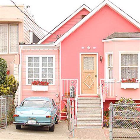 Pink :) | Pink houses, House colors, House exterior