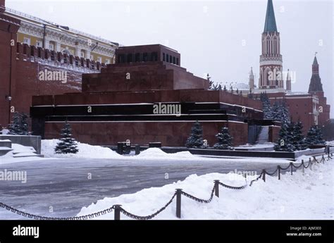 Lenin s Tomb in Red Square Moscow Stock Photo - Alamy