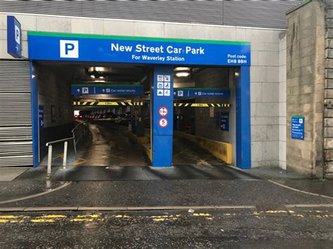 RAILSCOT | Edinburgh Waverley supports key workers with free parking [Network Rail]