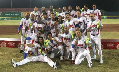 EL PINERO: El Béisbol cubano es de nuevo Campeón Centroamericano y del Caribe (+ Fotos)