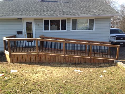 Nice looking deck with wheel chair ramp | 계단