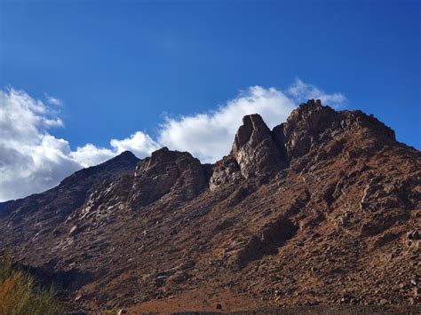 The Pinnacle of The Mount Sinai – Mount Sinai in Saudi Arabia