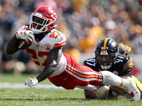 Best photos from Chiefs week 2 victory over Steelers | Chiefs Wire