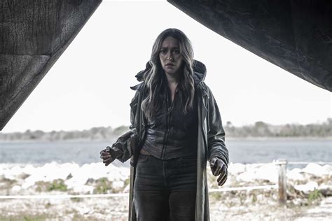 'Fear the Walking Dead' showrunners explain Alycia Debnam-Carey return