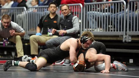 Photos: NCAA Wrestling Championships Friday