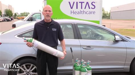 How to Travel with Oxygen in Your Car | VITAS Healthcare