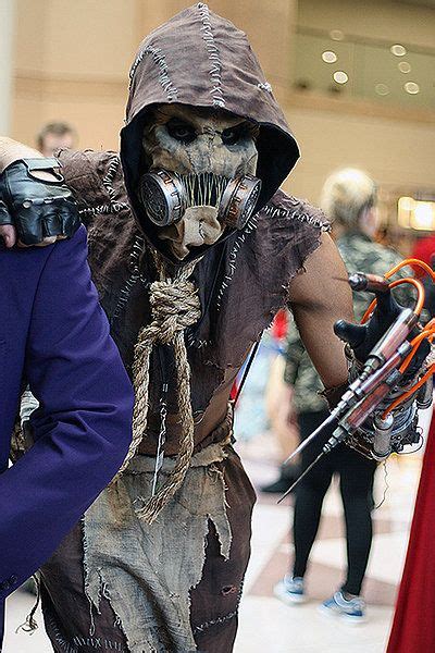 This Scarecrow Cosplay is Absolutely Terrifying | Batman arkham asylum, Scarecrows and Arkham asylum