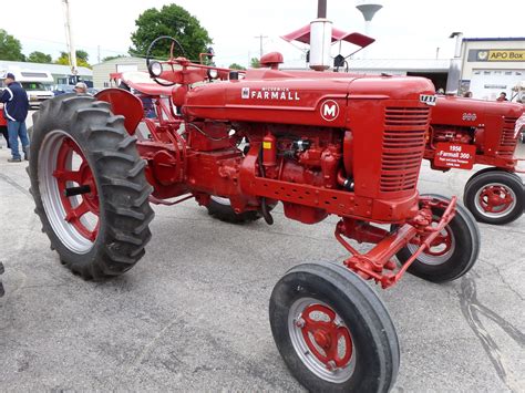 Farmall M Antique Tractors, Vintage Tractors, Vintage Farm ...