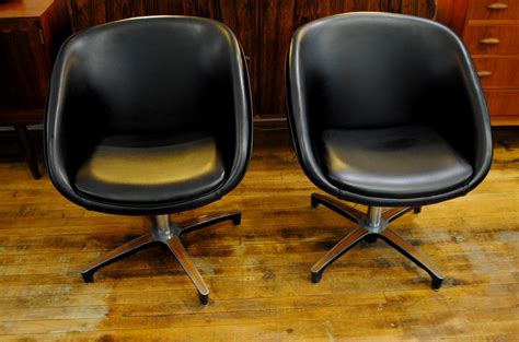 Pair of Chromcraft Swivel Lounge Chairs 1960's | Circa