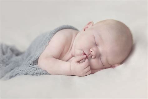 Sleeping baby...*** HD desktop wallpaper : Widescreen : High Definition : Fullscreen