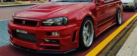 R34 Nissan Skyline GT-R Wagon Looks Like a Nurburgring JDM Family Car ...