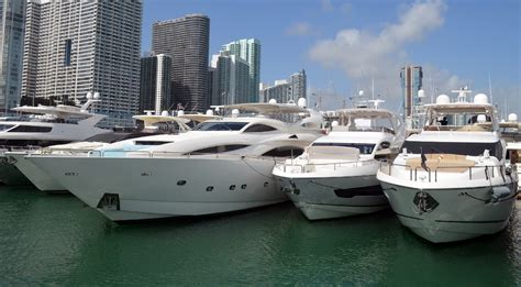 Miami International Boat Show 2023 | HeliFlite