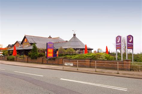 Premier Inn Wigan North (M6 Jct 27) Hotel - Hotels in Wigan WN6 0SS - 192.com