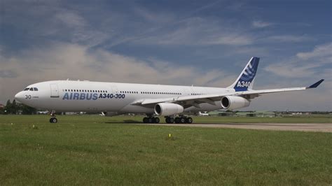 √ Airbus A340 300 - Popular Century