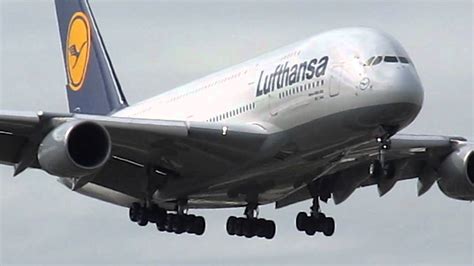 Airbus a380 crosswind landing at Miami. - YouTube