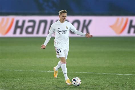 Odegaard must take authority over Real Madrid decision amid Arsenal links