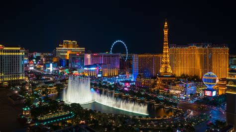 Hotwire Is Offering $50 Stays at 5-Star Las Vegas Hotels This Holiday ...