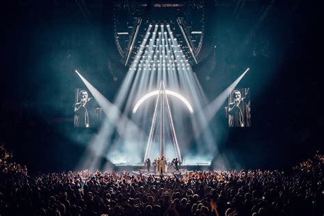 Lighting Designer | Lighting Director | Lighting Programmer - Tim ...