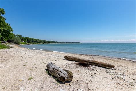 Port Colborne Homes on the Canadian shores of Lake Erie Ontario